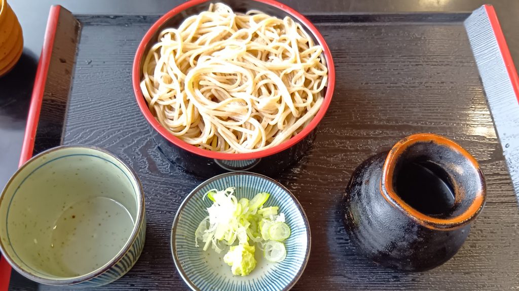 味彩館の半ざるそば